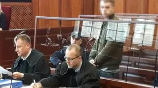 Paweł R. jest oskarżony o terroryzm. W autobusie komunikacji miejskiej zostawił bombę