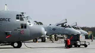 Piloci w kokpitach A-10