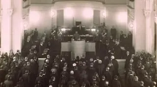 Piłsudski wygłosił orędzie na inauguracyjnym posiedzeniu