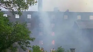 Płonie zabytkowy młyn