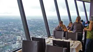 "Podniebna" restauracja (CC-BY/XcepticZP)