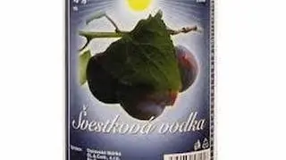 Podróbka wódki "Svestkova"