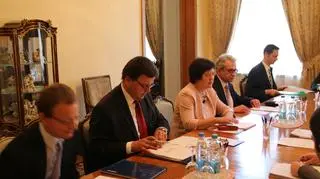Podsekretarz stanu Joanna Wroniecka (na zdjęciu trzecia z lewej) uczestniczy w spotkaniu w sprawie Rady Bezpieczeństwa ONZ 