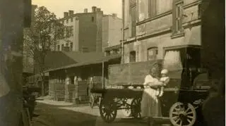 Podwórko przy ulicy Wólczańskiej 36 - lipiec1945