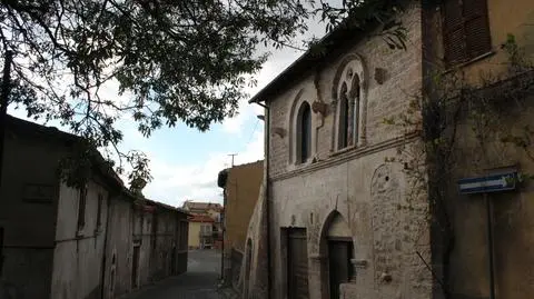 Poggio Picenze, Abruzja