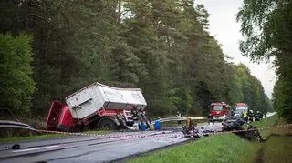 Pojazdy zderzyły się czołowo