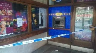 Policja nie zdradza ile pieniędzy skradziono 