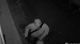 Policja poszukuje mężczyzny, który zaatakował kobietę nożem