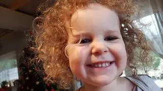 Policja publikuje fotografię poszukiwanej dziewczynki