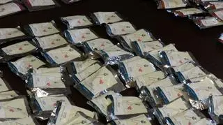 Policja zabezpieczyła ponad 320 opakowań dopalaczy