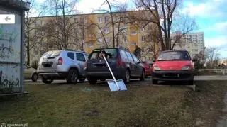 Policjanci namierzają sprawców
