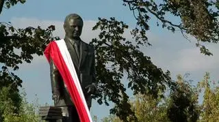 Pomnik Lecha Kaczyńskiego w Siedlcach