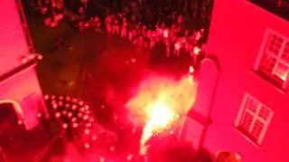 Ponad 300 osób starło się z policją