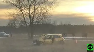 Poszkodowany został także kierowca auta, któremu pierwszej pomocy udzielili strażacy