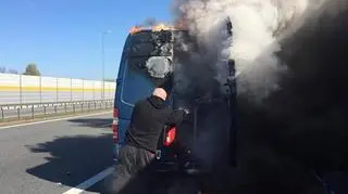 Pożar busa zespołu BOKKA