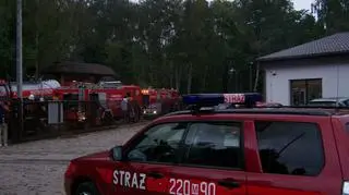 Pożar gasi ponad 20 jednostek straży (fot. Jaro)