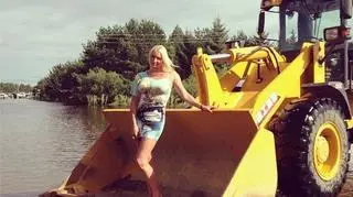 Pozy Wołoczkowej wywołały krytykę