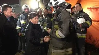 Premier Beata Szydło na miejscu katastrofy w Świebodzicach
