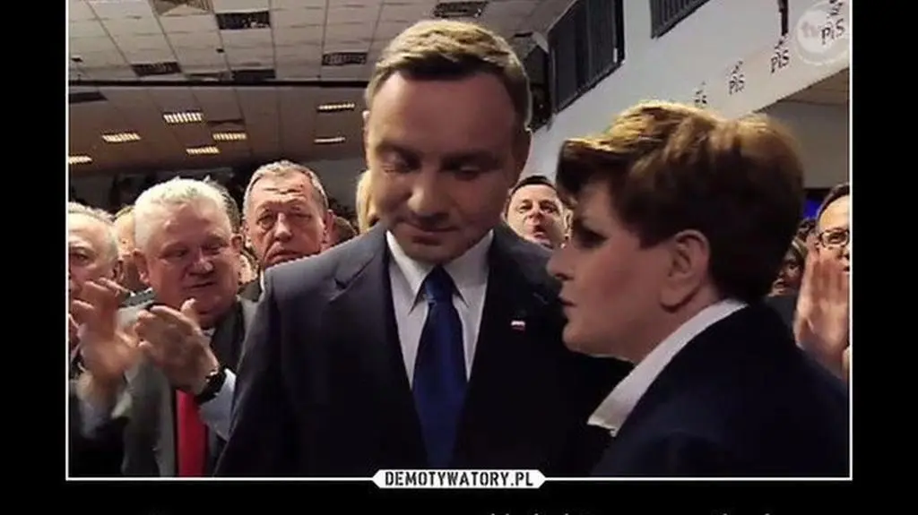 Prezes przyszedł idź pocałuj