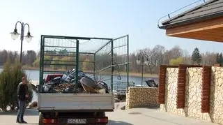 Problem śmieci zalegających na dnie jeziora