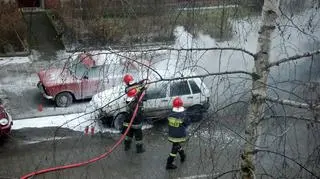 Przed przyjazdem strażaków zużyto 3 samochodowe gaśnice (fot. TOMMY)