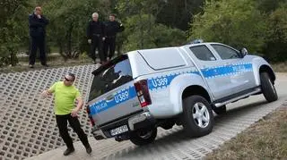Przed użytkowaniem pojazdów policjanci przeszli szkolenie