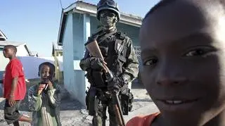 Przemoc rośnie na ulicach Haiti (PAP/EPA)