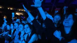 Publiczność podczas koncertu Depeche Mode w Łodzi (PAP/STR)