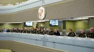 Putin jest tym graczem, który ma kiepskie karty, za to najlepiej przy stoliku blefuje