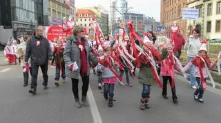 Radosna Parada Niepodległości przeszła ulicami miasta