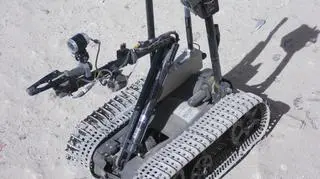 Robot używany do rozbrajania ładunków wybuchowych (Zgrupowanie Bojowe ALFA)