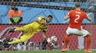 Romero broni strzał Vlaara 