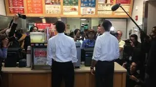 Romney i Ryan zrobili sobie przerwę na hamburgera