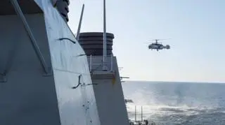 Rosyjski KA-27 Helix wykonał wokół niszczyciela US Navy 12 kwietnia siedem okrążeń