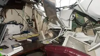 Rumowisko w kajucie dowódcy USS Fitzgerald. Trafił w nią dziób statku