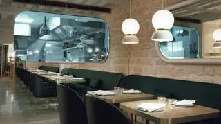 Rywalem lokalu z Gdyni jest paryska restauracja Sergent Recruteur, którą zaprojektował Jaime Hayon