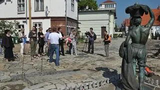 Rzeźba stanęła w nowej lokalizacji