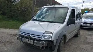 Samochód, którym przewożono cielaki, zatrzymała olsztyńska policja