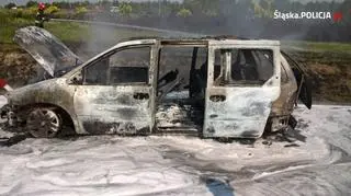 Samochód małżeństwa spłonął doszczętnie