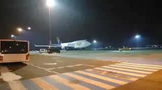 Samolot wylądował nad ranem w Poznaniu