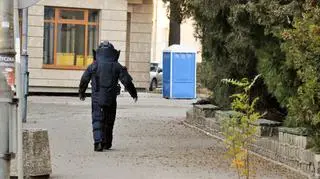 Saper w drodze do granatu