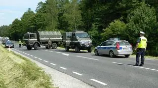 Saperzy zabezpieczali pociski, a policja kierowała ruchem