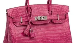 Shiny Fuchsia Porosus Crocodile Birkin Bag kupiono za 95.600 dolarów (fot. Heritage Auctions)