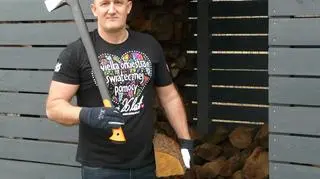 "Skosiłem, skopałem, porąbię". Radny wspiera WOŚP