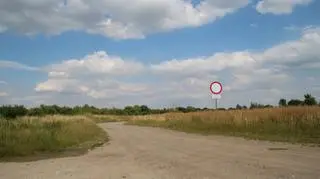 Ślady po dawnej wsi dziś są niemal niewidoczne