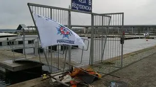 Śmieci z dna Ekomariny w Giżycku