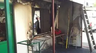 Spalony sklep immama