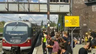 Specjalne pociągi na Woodstock są stare i przeładowane