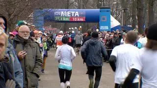 Sportowcom kibicowali pracownicy i wolontariusze Dzieła Pomocy św. Ojca Pio oraz ich podopieczni