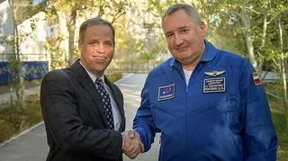 Spotkanie szefa NASA Jima Bridenstine&#039;a (z lewej) i Dmitrija Rogozina